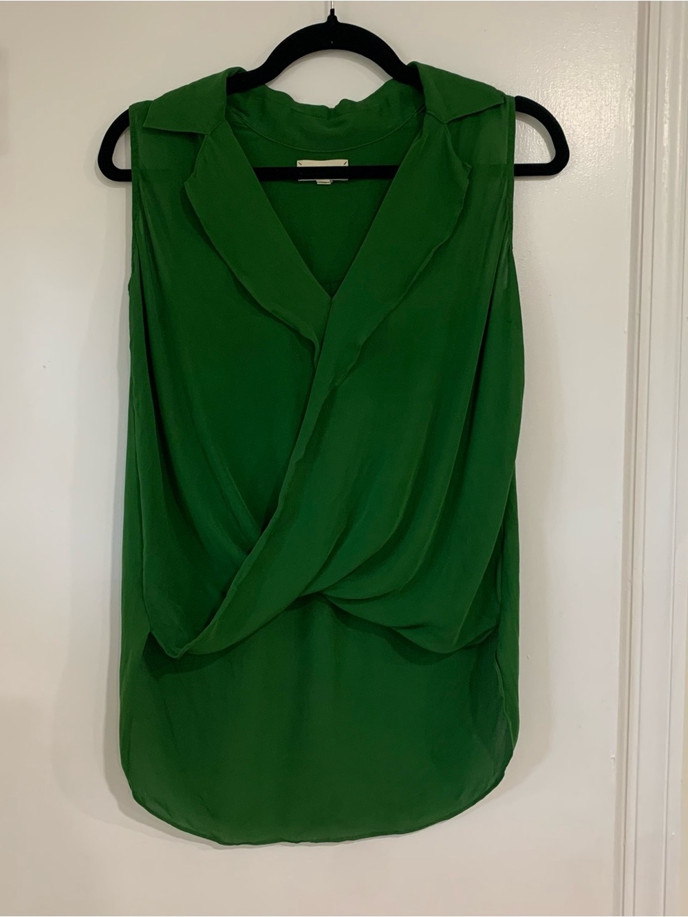 L’Agence Kelly Green 100% Silk Drape Front Sleeveless Blouse Sz XS Office Shell